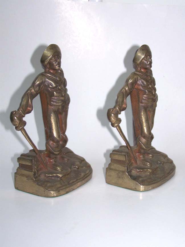 A pair of Antique Bookends circa 1928 depicting a Pirate with his sword — image 2